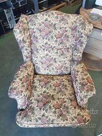 Poltrona vintage con ali poggiatesta