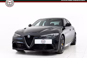 Alfa Romeo Giulia Quadrifoglio MANUALE * 200 ESEMP