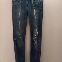 Jeans donna con strappi Terranova 