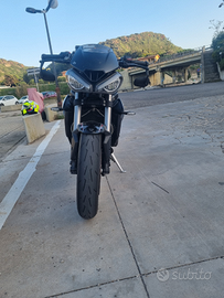 Triumph strett triple 765rs