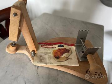 MORSA  PROFESSIONALE  IN LEGNO PER PROSCIUTTO CRUD