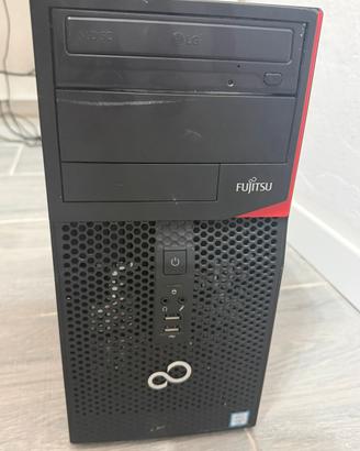 Computer fisso fuijitsu da riguardare