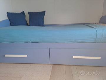 Lettino e scrivania