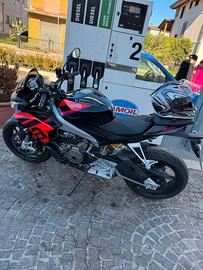 Aprilia tuono 660 factory