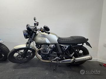 Moto Guzzi V7 III - 2013