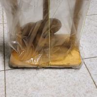 Pressa in legno per acciughe e verdure sotto sale