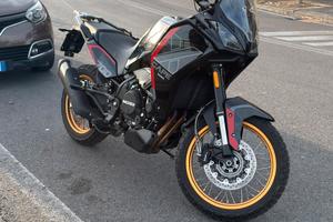 Morini x-cape 700 2025