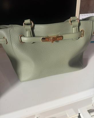Borsa verde Carpisa