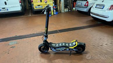 Monopattino Ducati Scambler