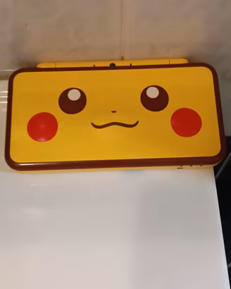 Nintendo 2ds XL Pikachu 