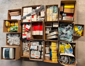 Materiale elettrico come da foto
