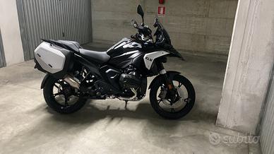 Gs 1300 triple black