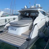 Barca a motore