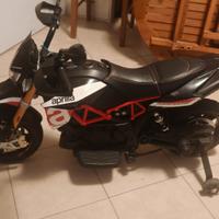 Moto Aprilia Dorsoduro 