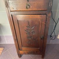Comodino in legno massello