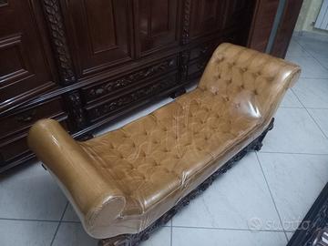 Divanetto per arredamento classico 