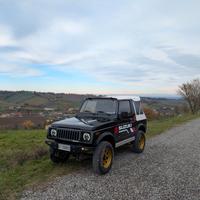 Suzuki Samurai/Santana