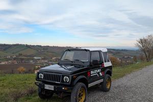 Suzuki Samurai/Santana