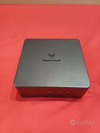 Minisforum UM790Pro minipc 14GB RAM DDR5 256GB SSD
