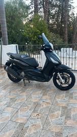 Beverly 350