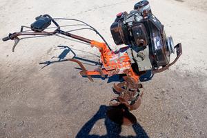 trattore motozappa 14cv marca fort con carello 