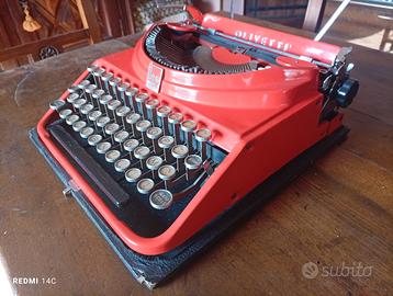 Macchina da scrivere Olivetti Mp1 Rossa