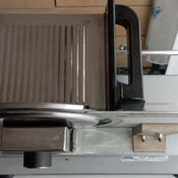 Affettatrice professionale CAD