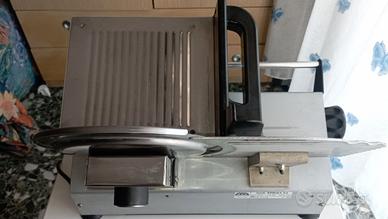 Affettatrice professionale CAD