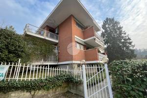 4 LOCALI A GASSINO TORINESE