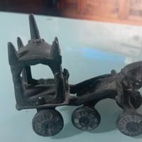 scultura cavallo con baldacchino