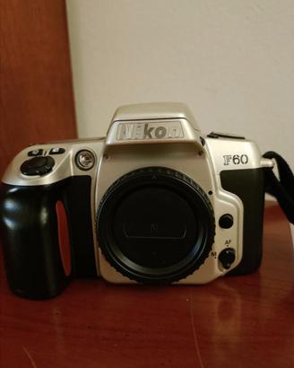 Nikon F60