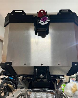 Bauletto 37Lpiastra  maniglione Bmw 1200 gs std lc