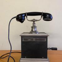 Telefono a Manovella