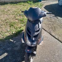 aprilia sr