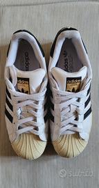 Adidas Superstar taglia 38 2/3 bianche con strisce