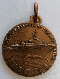 Medaglia Nave Antco Consegna Baniera di Cmbatti