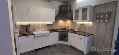 OUTLET CUCINA IN LEGNO