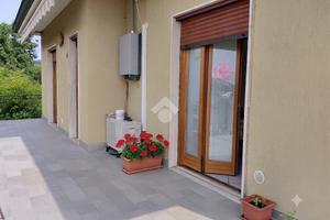 3 LOCALI A MONTEVECCHIA