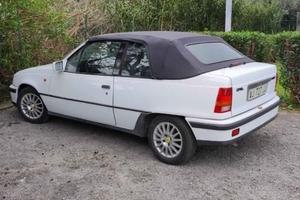 Opel Kadett bertone