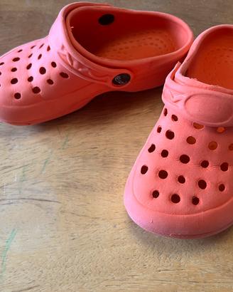 Ciabatte tipo crocs n 30