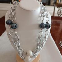 Collana a catena con perle di ceramica