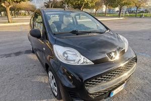 Peugeot 107 1.0 68CV 3p. Plaisir - 2011