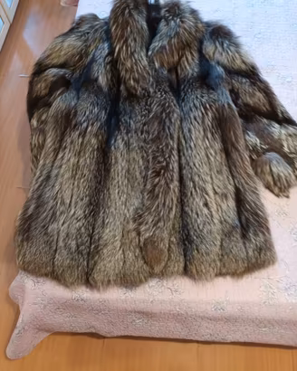 Pelliccia di volpe argentata 300 euro
