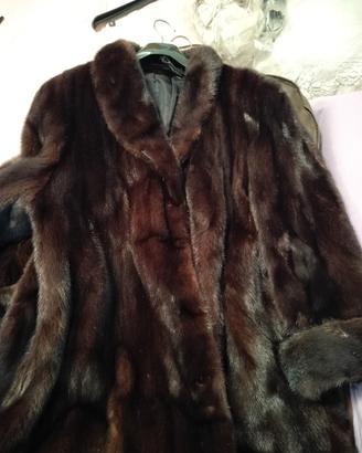 Pelliccia visone scuro Fanci e Zamponi 