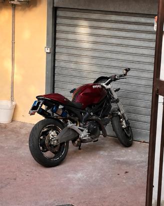 Ducati monster 696+ 2009  A2