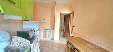 2 LOCALI A DIANO MARINA