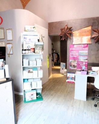 Attività / Licenza di 75 m² con 4 locali a Monteva