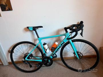 Bici da corsa Bianchi sprint disc full carbon