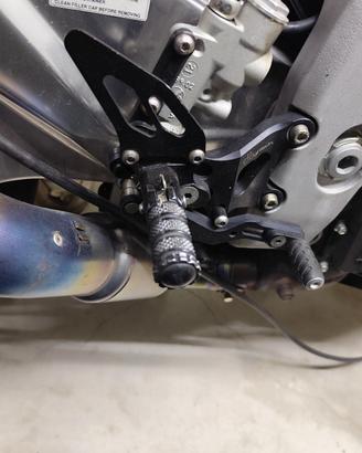 pedane arretrate lightech Aprilia tuono 1100- rsv4