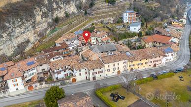 PALAZZINA A POMAROLO